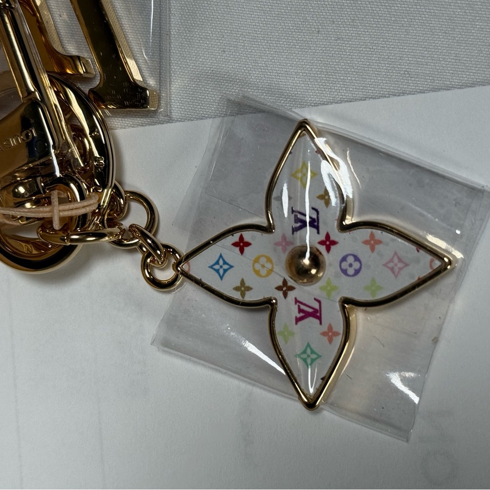 Louis Vuitton x Murakami Multicolor Keychain Bag Charm SOLD OUT everywhere - Picture 4 of 8